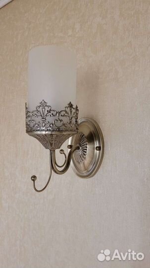 Настенный светильник бра
