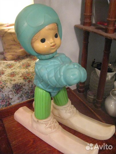 Редкая игрушка лыжник л смаргон СССР