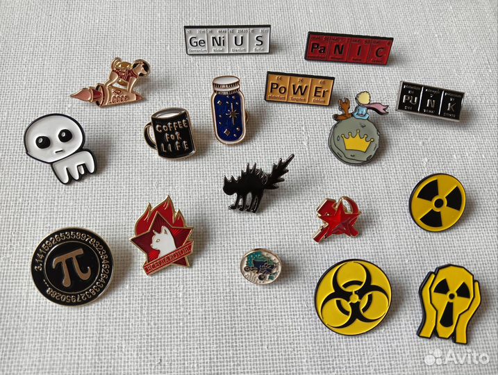 Маленький принц и лис. Планета утро.Значок пин