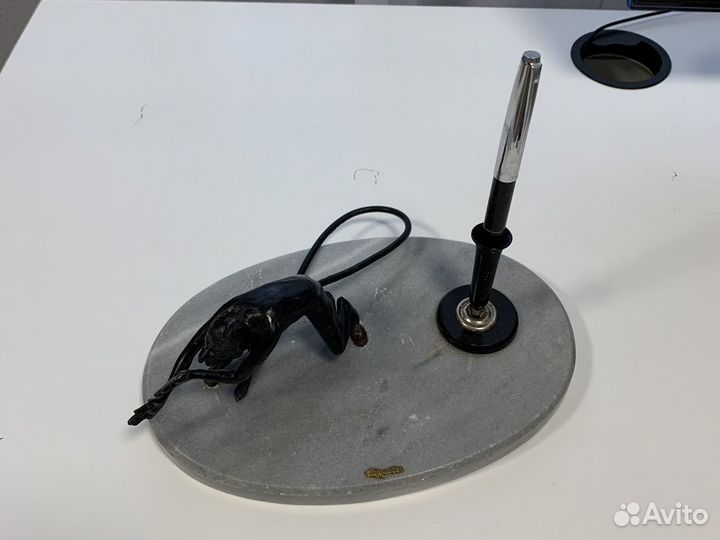 Статуя Чёрт