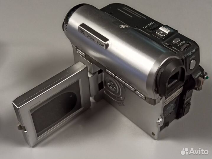 Видеокамера Samsung VP-D351i