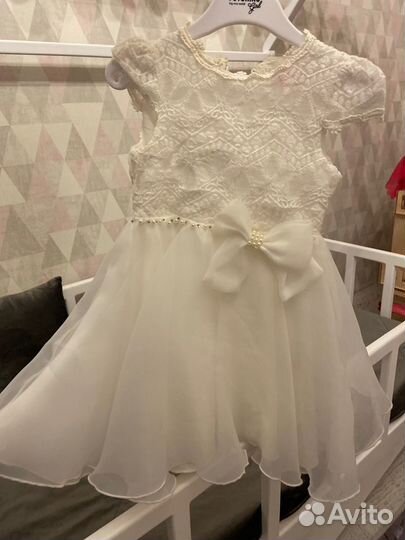 Платье на девочку 2-4