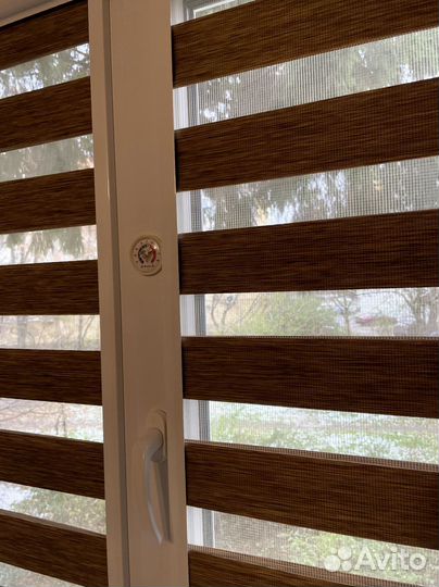 Рулонные шторы день-ночь