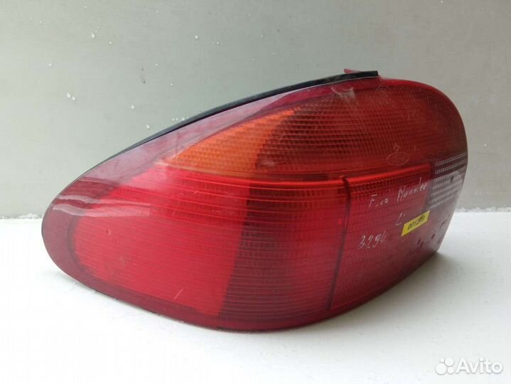 Фонарь задний левый Ford Mondeo 1