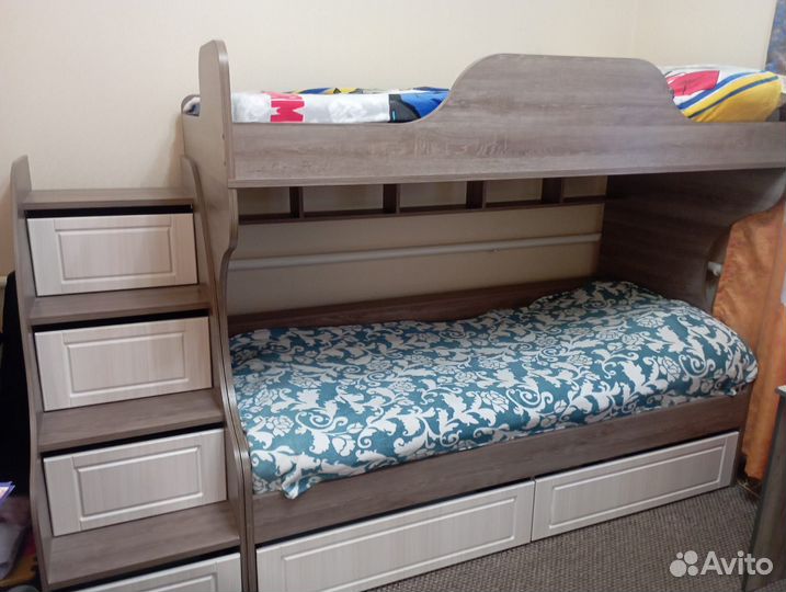 Двухъярусная кровать бу