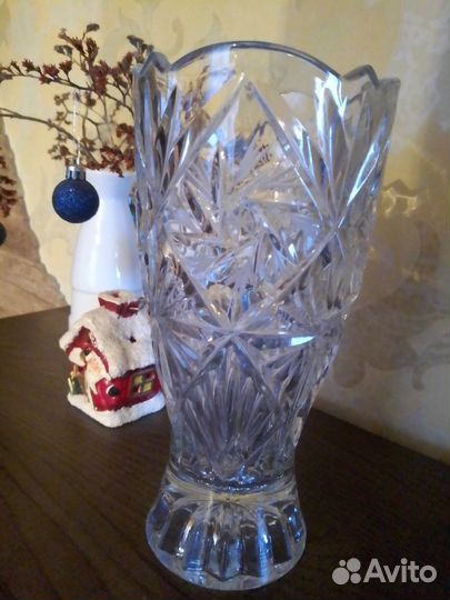 Хрустальная ваза