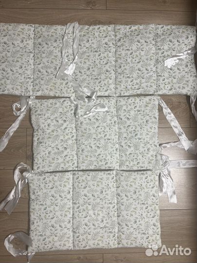 Бортики в детскую кроватку новые