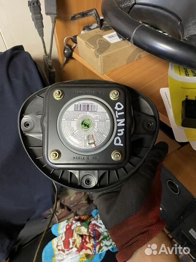 Fiat Punto 176 подушка в рулевое колесо