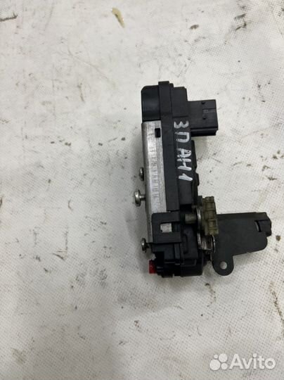 Замок задней правой двери opel astra h