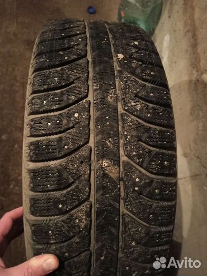 Bridgestone Ice Cruiser 5000 205/60 R16