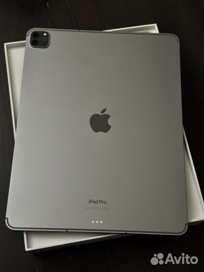 iPad Pro 12,9 2022 (6 gen.) 256 Gb. WiFi+Sim+eSim