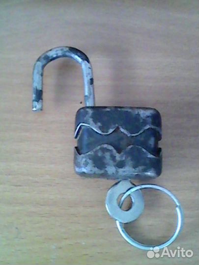 Маленький замочек из СССР
