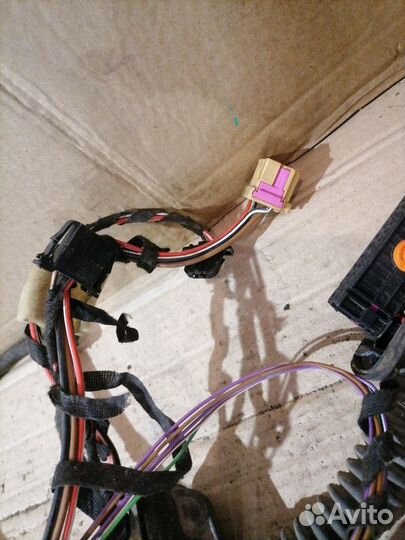 Проводка двери Volkswagen Polo Sedan