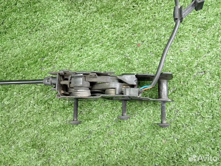 Замок капота Audi A4 B8 8K