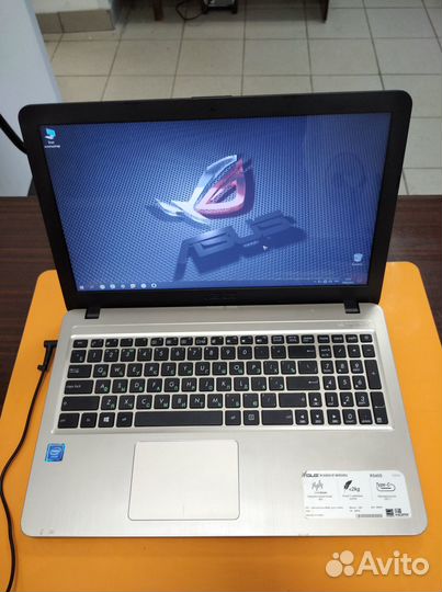 Ноутбук Asus R540S