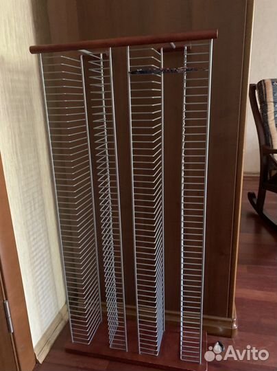 Подставка для дисков