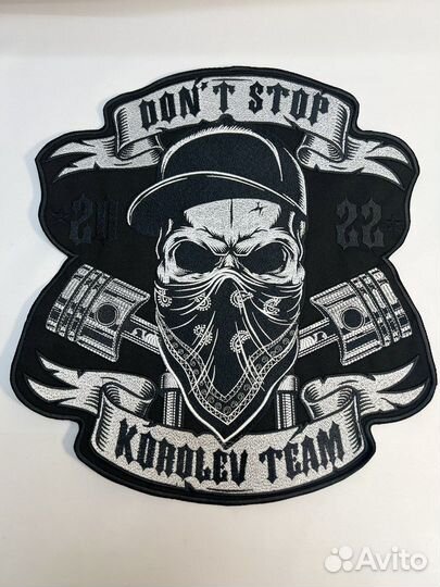 Вышивка на одежде и аксессуарах