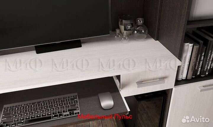 Компьютерный стол №3 с пеналом