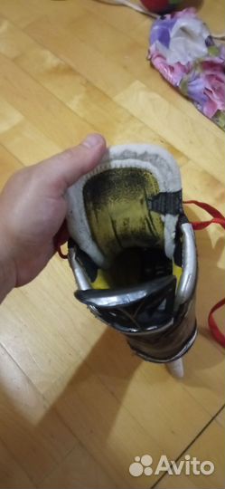 Хоккейные коньки бауэр 35размер