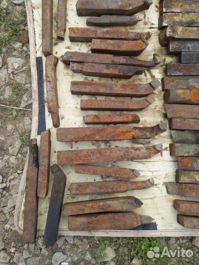 Токарные резцы