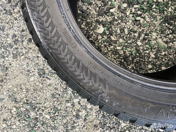 Nokian Tyres Hakkapeliitta 8 SUV 275/45 R21 и 315/40 R21