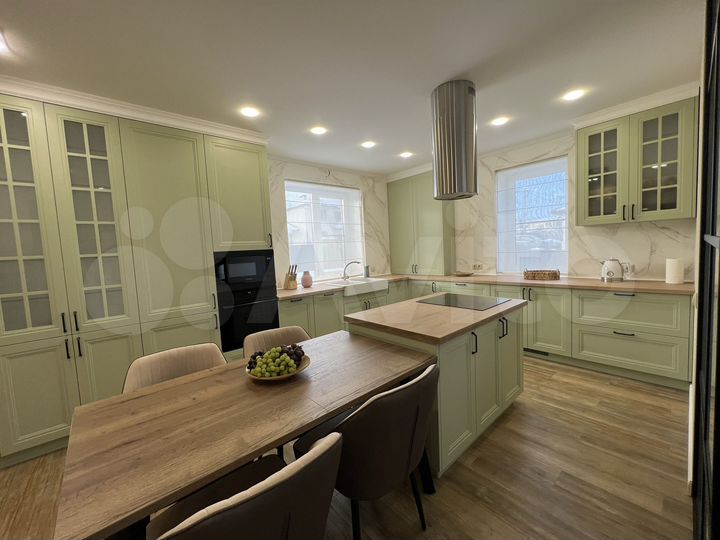 Коттедж 140 м² на участке 10 сот.