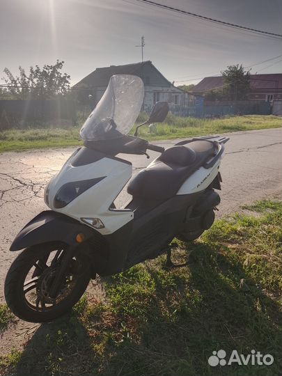 Макси скутер