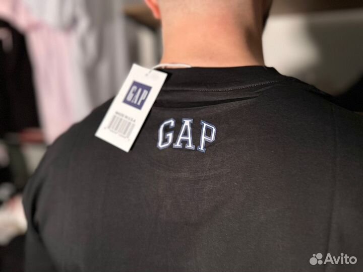 Премиальная футболка GAP