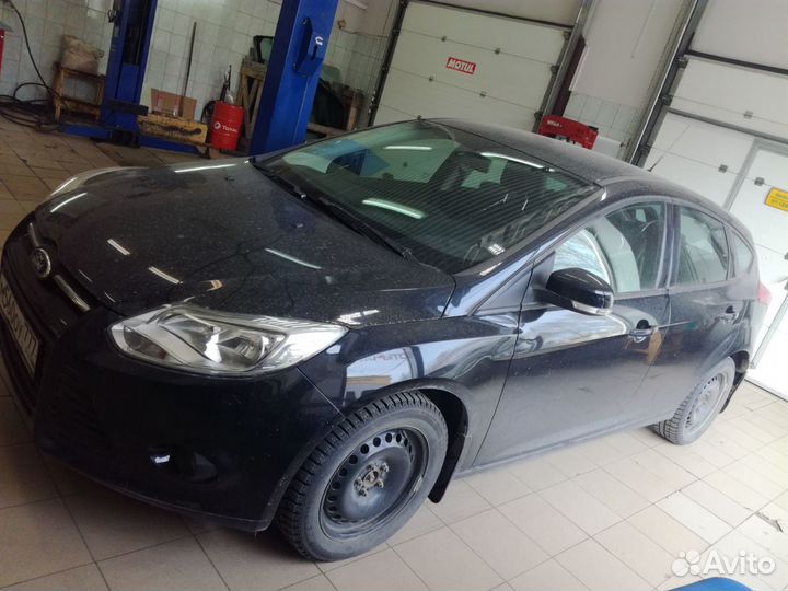 Лобовое стекло ford focus III + молдинг автостекло