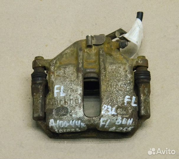 Суппорт передний левый Audi 100 44 кузов (вент)