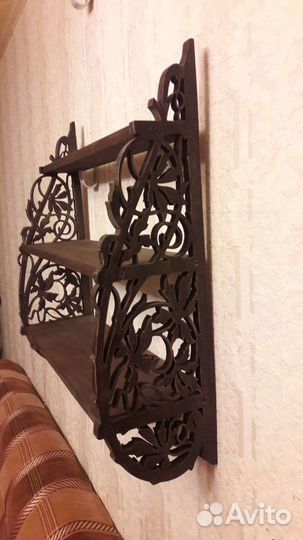 Полка резная