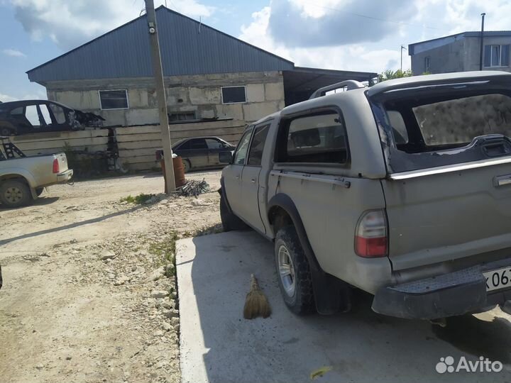 Разбираем митсубиси L 200