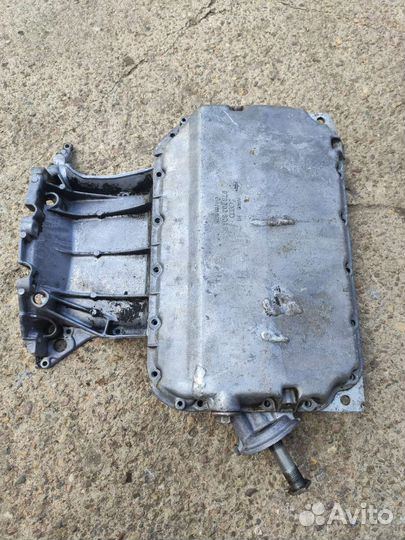 Поддон двигателя Ауди 2.6 ABC