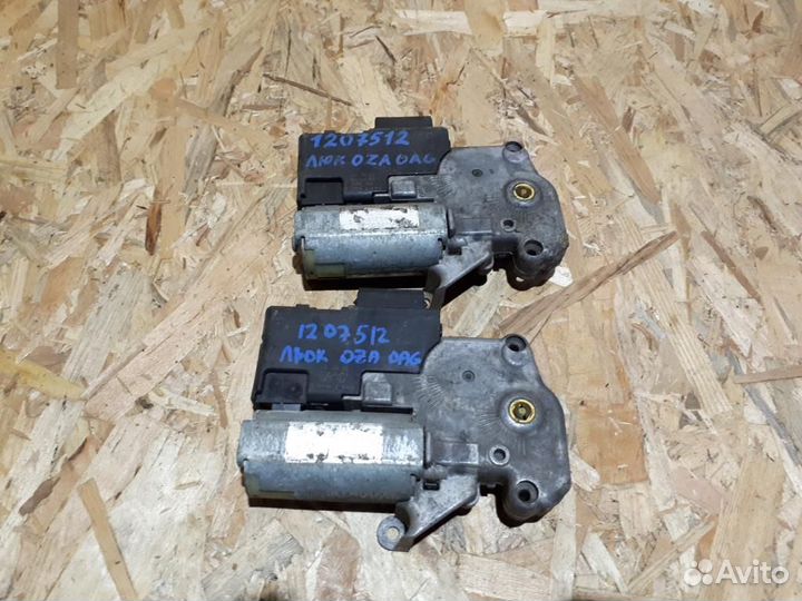 Моторчик люка Opel Zafira A 1999-2005