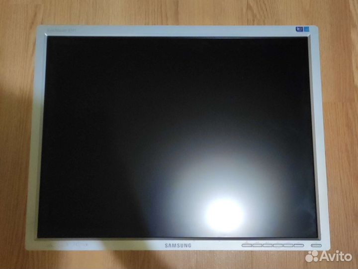 Монитор Samsung 214t 21,3