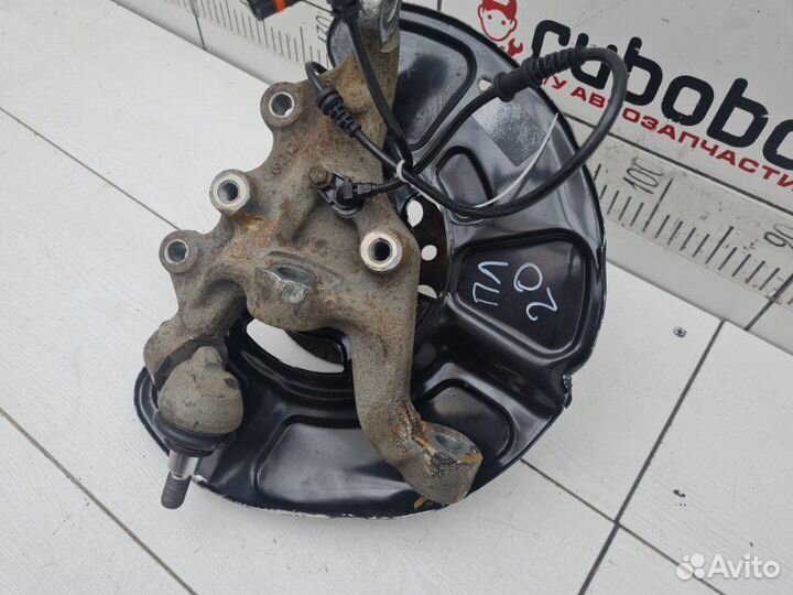 Кулак передний левый Mercedes E-Class W212 OM651