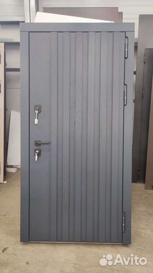 Дверь входная металлическая в дом, квартиру