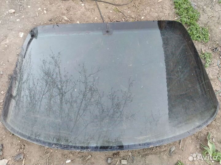Стекло заднее универсал на опель омега б