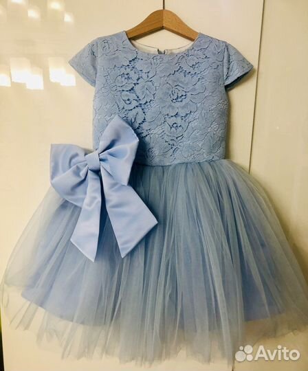 Платье праздничное для девочки на 4-6 лет новое