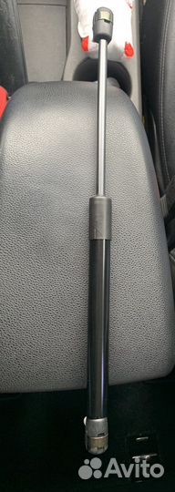 Амортизатор крышки багажника