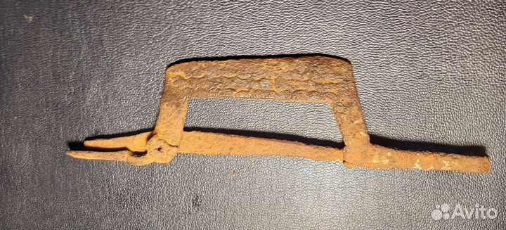 Фибула кресало уточка Хазары