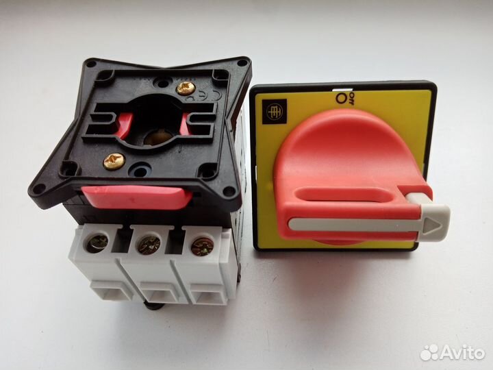 Выключатель Telemecanique Listed 57M9