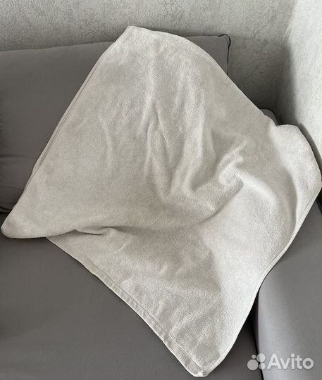 Одеяло и комплект постельного белья