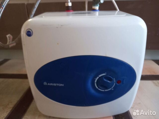 Водонагреватель накопительный ariston