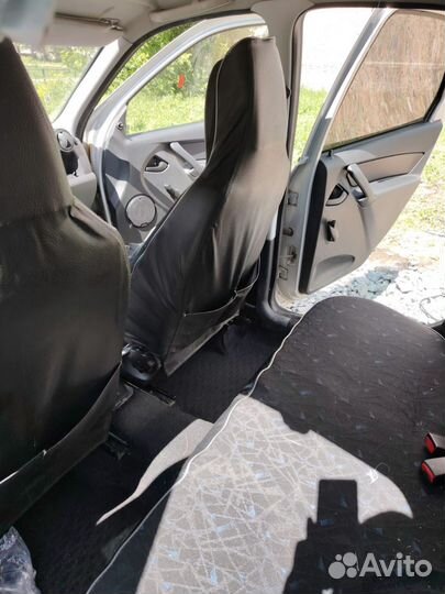 Чехлы и коврики в гранту лифтбек