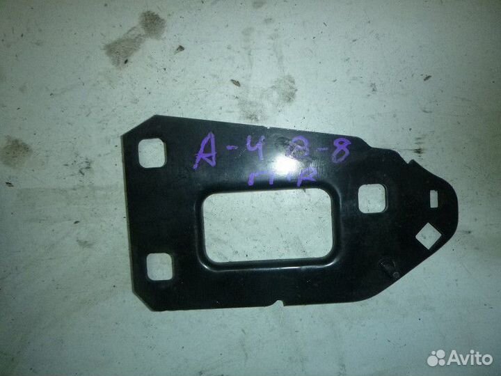 Кронштейн усилителя переднего бампера Audi A4 Allroad Quattro B8 (2007—2012)