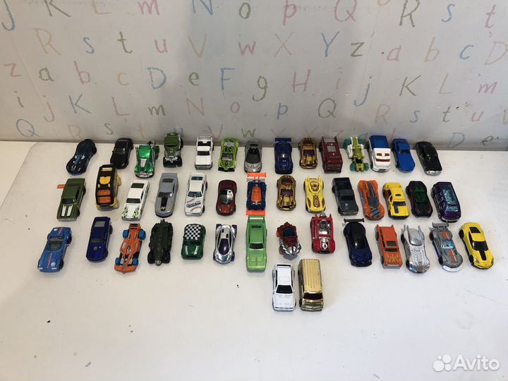Hot wheels машинки