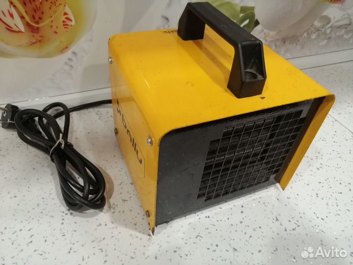 Тепловентилятор электрический