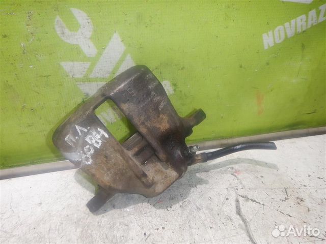 Суппорт передний левый Ауди 80 90 Б4