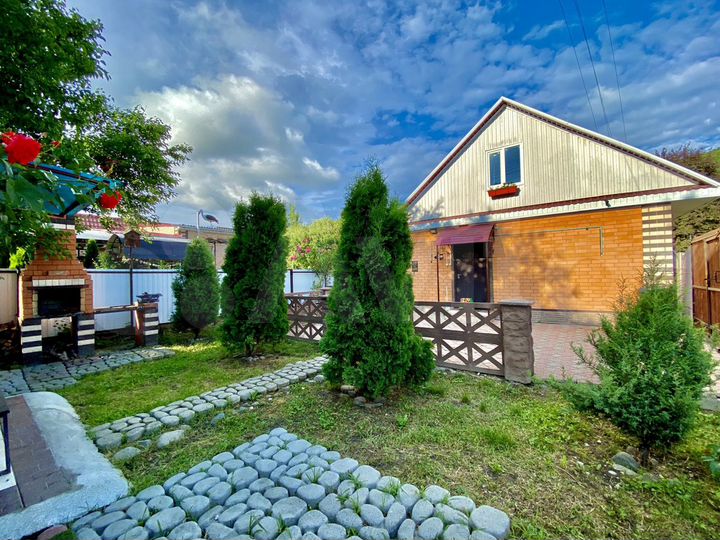 Коттедж 100 м² на участке 4 сот.